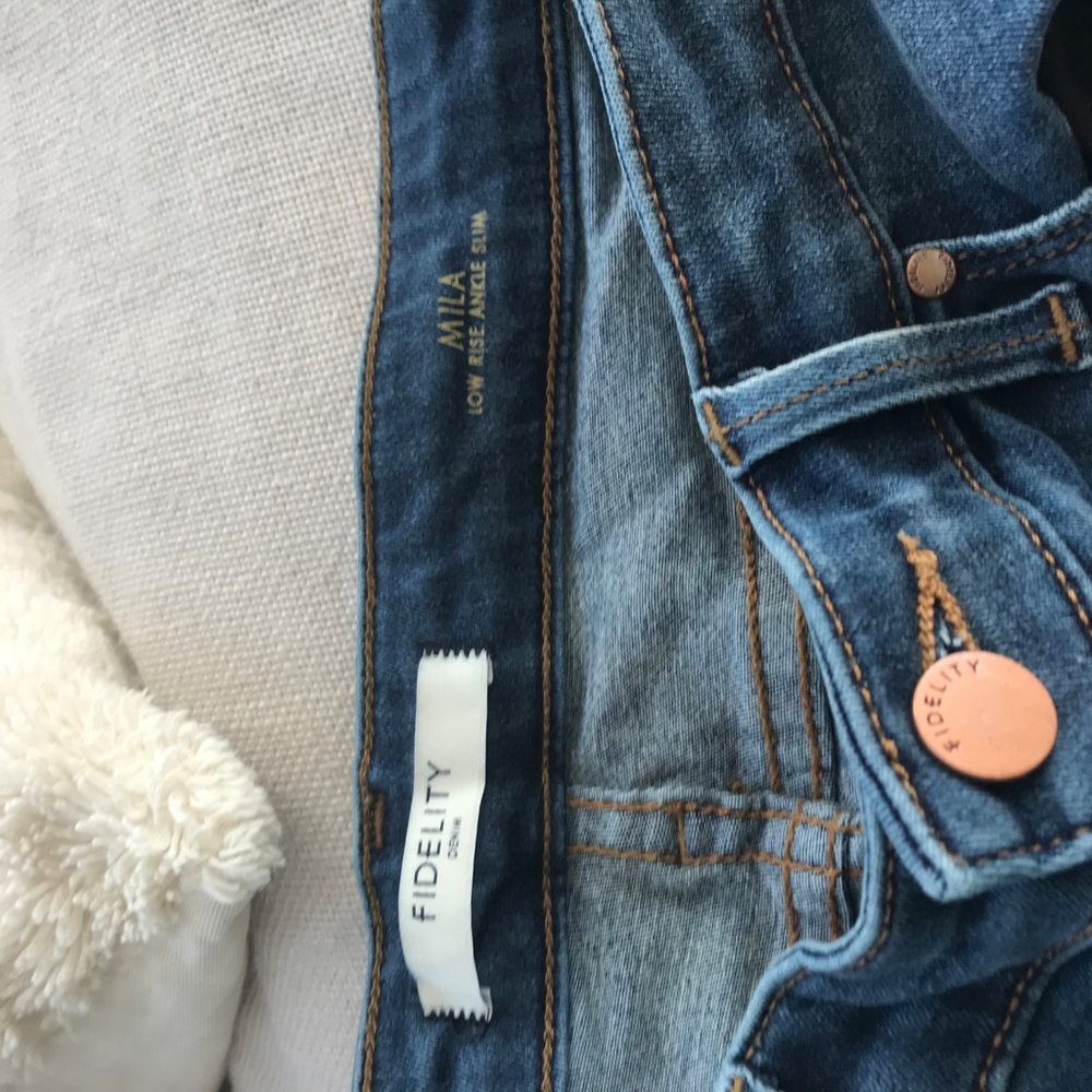 Fidelity Jeans - Picture 3 of 4